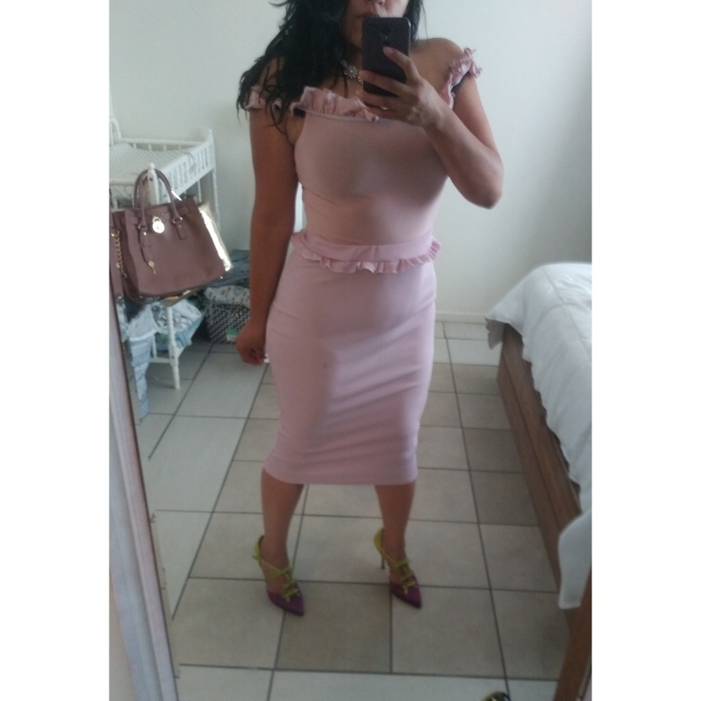 High waisted pencil skirt